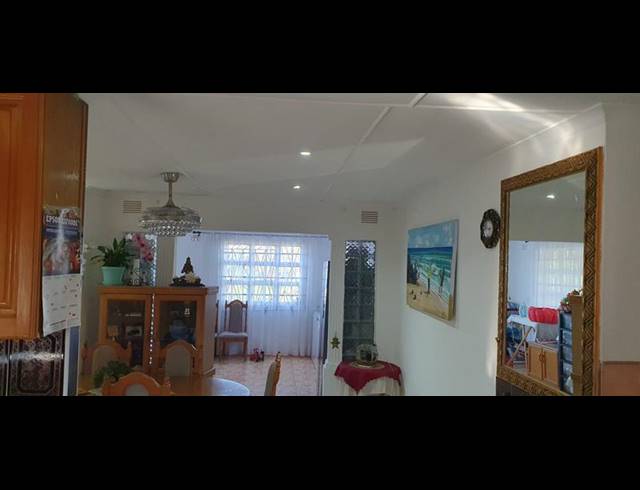 3 BEDROOM HOUSE FOR SALE IN CRAIGIEBURN